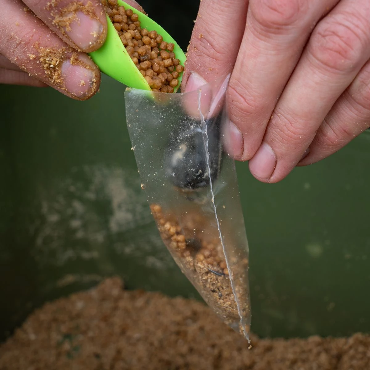 Cheap ๐ Korda Solidz PVA Bags Terminal Tackle ๐ฅ - Image 3